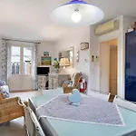 Red In Dei Marmi Semesterbostad *