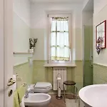 Дом отдыха Red In Dei Marmi