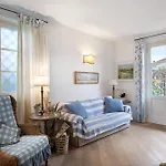 Будинок відпочинку Red In Dei Marmi Форте-дей-Мармі