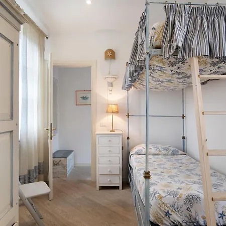 Дом отдыха Red In Dei Marmi Форте-деи-Марми