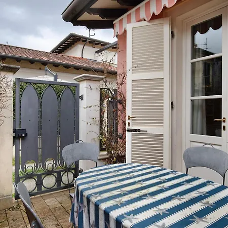 Red In Dei Marmi * Форте-деи-Марми